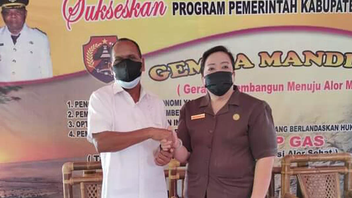Pagi Berdamai, Sore Tampil Bersama di Paripurna DPRD Alor, dan Harapan Warganet