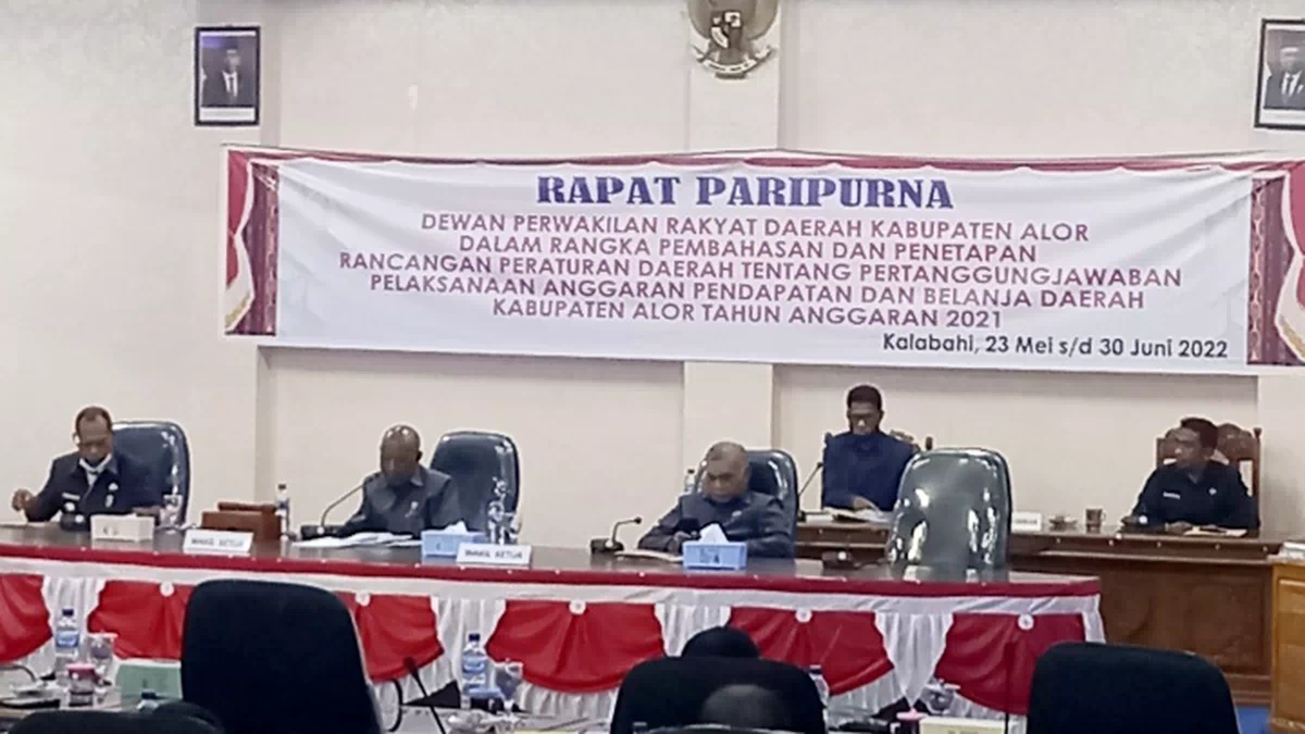 Jawaban Bupati Terhadap Pendapat Banggar DPRD Alor, Termasuk Dana Pemilu 2024 dan Masalah Proyek Jalan Maiwal-Buraga