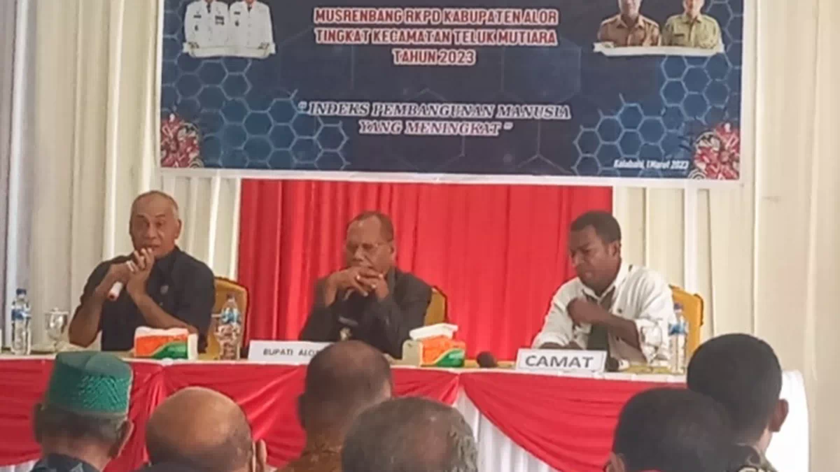 DPRD Akui Kehebatan Kinerja Bupati/Wabup Alor. Plt.Camat TM: Banyak Hal Besar Terjadi