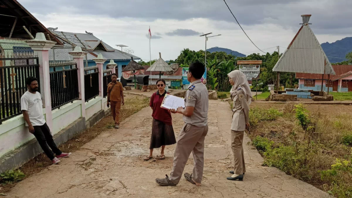 Kantah Alor Tinjau Lokasi Lapangan Untuk PERTEK di Desa Waimi