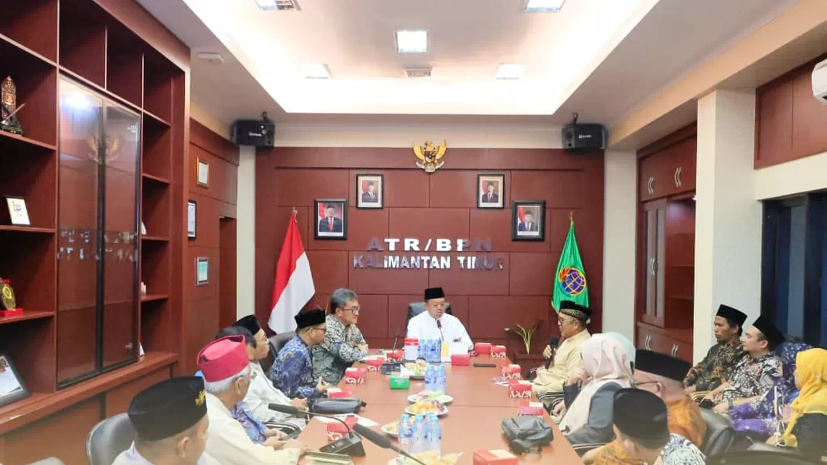 Dari Hati ke Hati, Menteri Nusron Bahas Sertipikasi Tanah Wakaf dan Rumah Ibadah di Kaltim