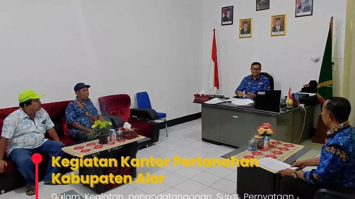 Kantah Alor Fasilitas Penandatanganan Surat Pelepasan Hak dari Petrus Pulaauw kepada Direktur PT.KBC