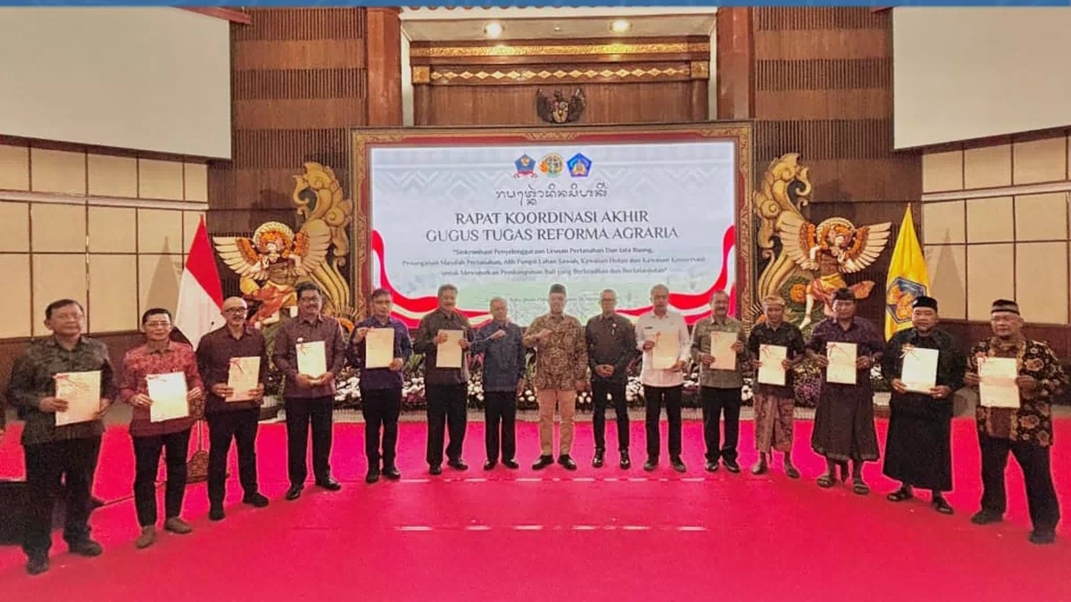 Serahkan Sertipikat di Bali, Menteri Nusron Ungkap Manfaat Sertipikasi Tanah untuk Perekonomian