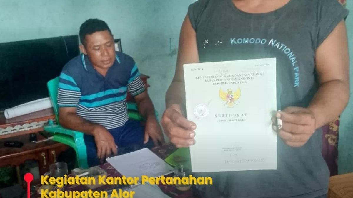 Kantah Alor Serahkan Sertifikat Tanah Residu PTSL di Pantar Barat dan Pantar Barat Laut