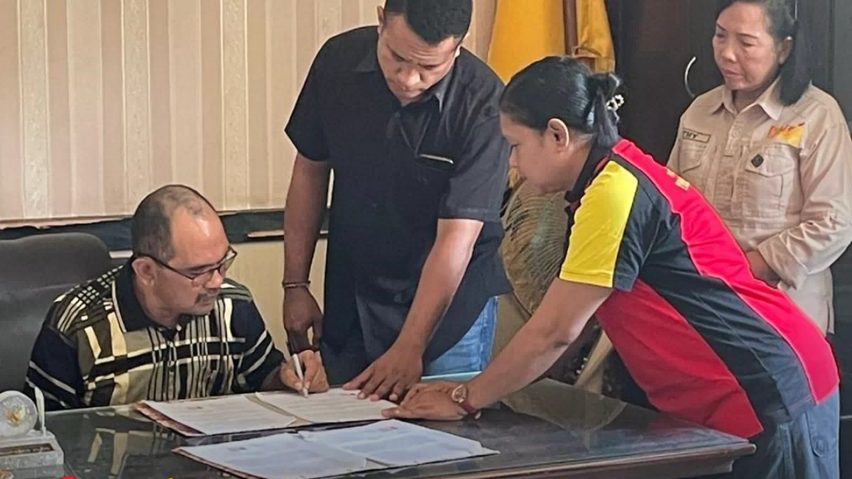 Pemkab Alor dan Kakantah Alor Teken Perjanjian Kerja Sama BPHTB <em>Online</em>