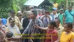 Asisten II Setda Alor Serahkan 580 Sertifikat Tanah di Abad Selatan