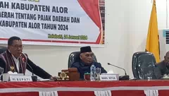 Pj.Bupati Alor Lapor DPRD Tentang Semen 2000 Sak Dari Jamkrida