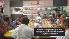 Di Rakor Pemkab, Ketua KPU Alor Ungkap Tantangan Jelang Pilkada, Terutama Perekaman E-KTP