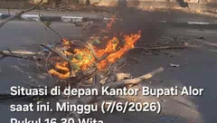 Asap Api Membumbung Sebagai Signal Protes Warga Jelang Pelantikan Ratusan Pejabat Eselon II, III, & IV Pemkab Alor