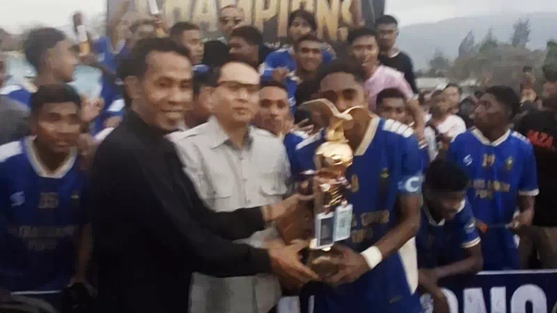 Gaza Moru FC Raih Budi Artha Mandiri Cup, Wabup Alor Nilai Pemain Dari Luar Telah Memberi Pelajaran Berharga